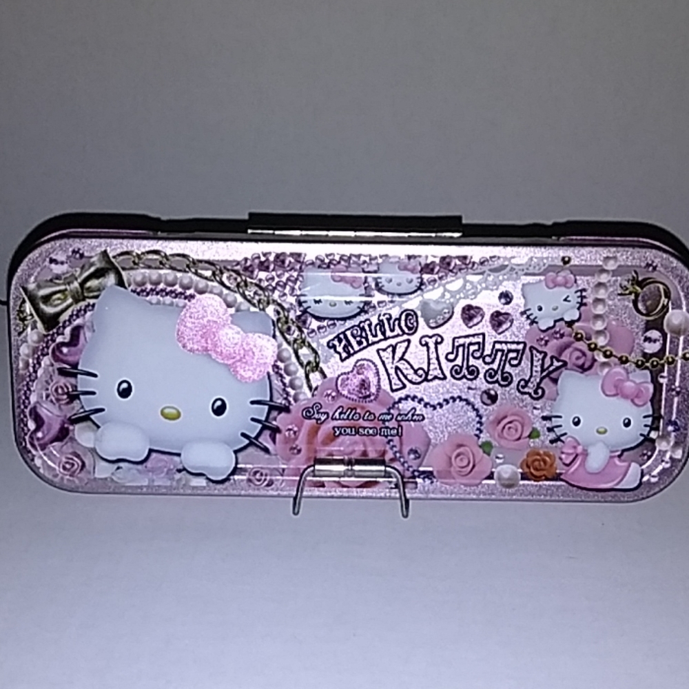 Hello Kitty pencil tin